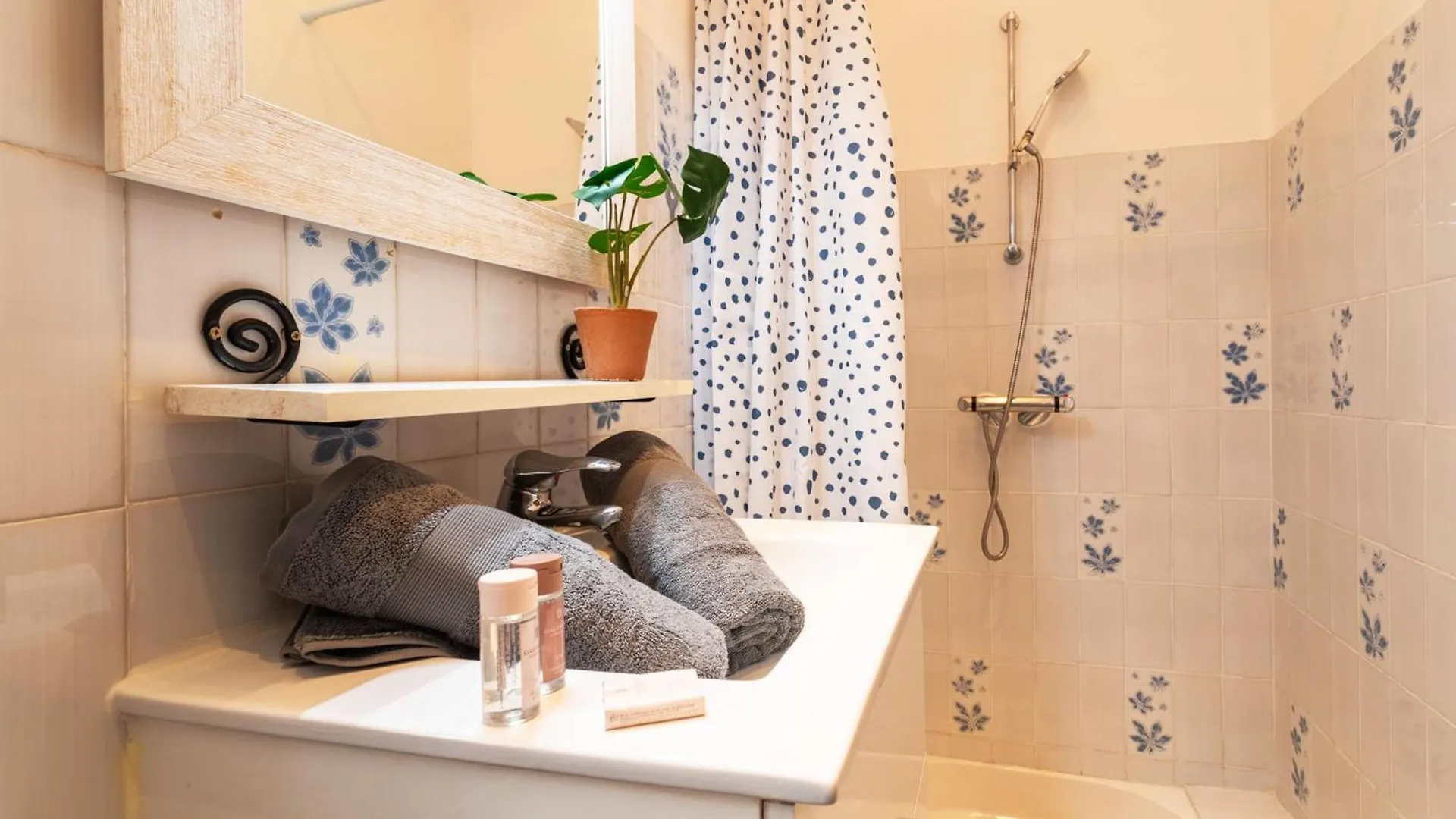Escalinada II Ap4433 By Riviera Holiday Homes Villefranche-sur-Mer 0*,